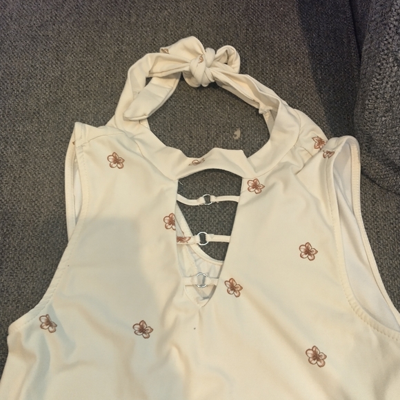 Dress - Picture 3 of 4